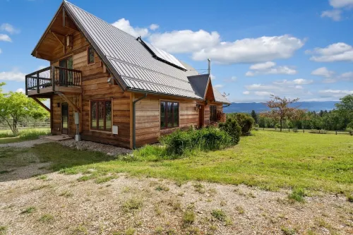 Secluded Bitterroot Valley Cabin