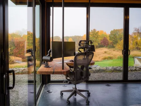 Modern Glass House with Pool & Catskill views in Hudson Valley