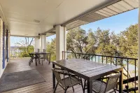 Serenity Point/Lakefront/Pool/Fire Pit/Pool Table