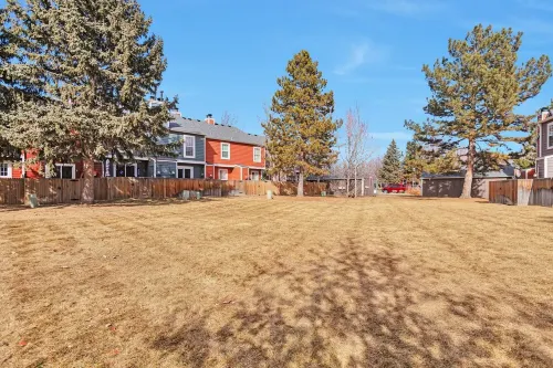 Lafayette Townhouse Minutes from Good Samaritan Hospital