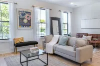 Luxe 4-bedroom house in charming Jersey City, next to Lightrail into NYC