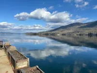 4 Bedroom Water Front Home on Exclusive Cleverdale