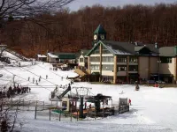 Walk to Hidden Valley’s Main Lodge - BRAND NEW KITCHEN with heated floor!!
