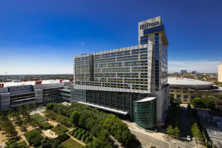 Hilton Americas - Houston Отели рядом с достопримечательностью «Аллей»