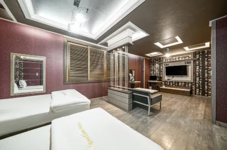 Gimcheon Ventian Отели в г. Кимчхон