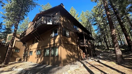 Large 1875 SF  2-bedroom + 2 LR with Sofa Beds townhome in Zephyr Cove with WiFi - Balkoner