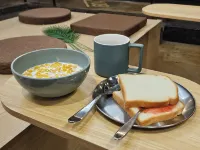 Travel Light Hostel - Pensions