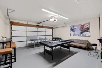 Solace in South Austin - Game Room - Bungalows