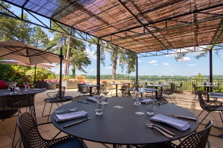 Hôtel & Restaurant le Meysset Отели рядом с достопримечательностью «Vieux Sarlat»