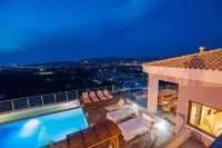 Villa Kedria with a Panoramic Ocean View