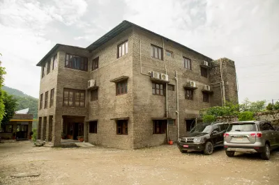 Siddhartha Resort, Chisapani Hotel di 