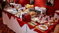Hôtel du Palais - breakfast
