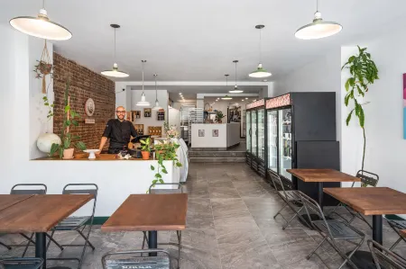 François-Denis Apartments Отели рядом с достопримечательностью «Парк Рапид»