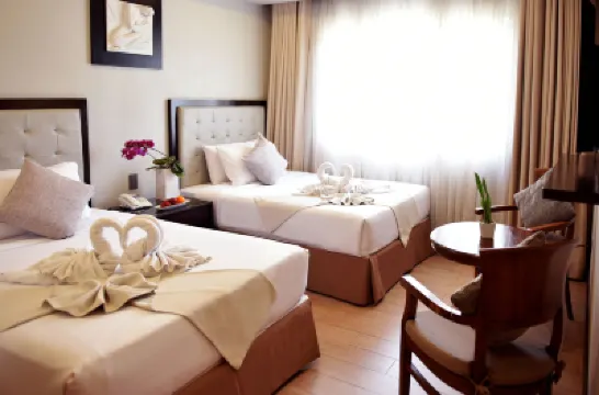Aura One Hotel Các khách sạn gần Chùa Bell