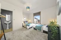 Stone Pit Apartments Hotels in Golborne