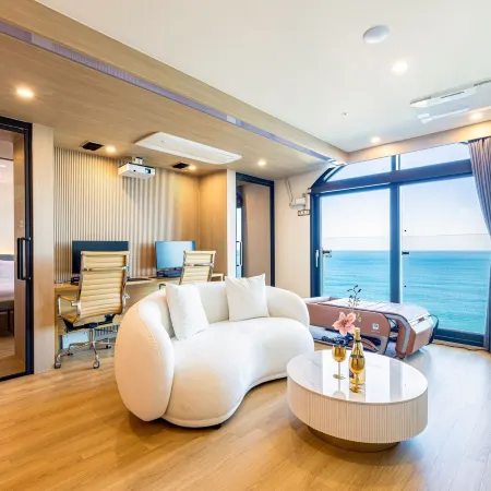 Hound Hotel Ulsan