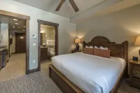 Grand Lodge Peak 7 - 3 Bedroom - parking