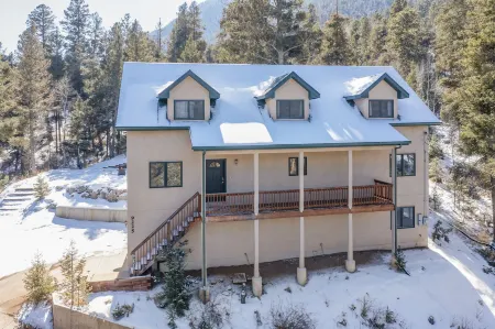 Peekaboo Mountain Отели рядом с достопримечательностью «Пайкс Пик - Америкас Маунтин»