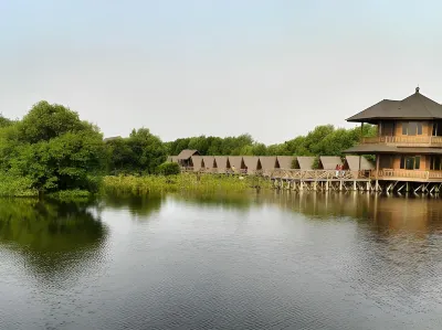 Menara Peninsula Hotel Các khách sạn ở Senayan