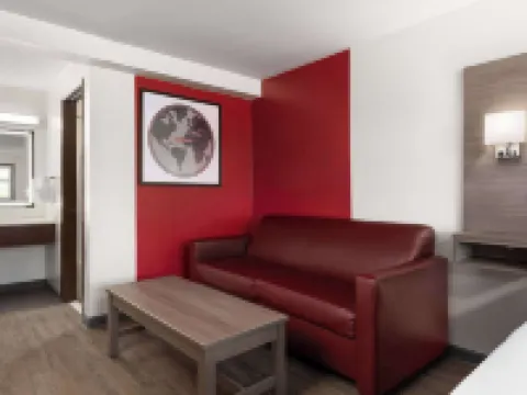 Ramada by Wyndham Medford Airport North Hotels in Medford