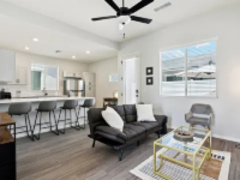 Sparkling Modern Home in Buckeye with Pool,BBQ Hotels in Buckeye