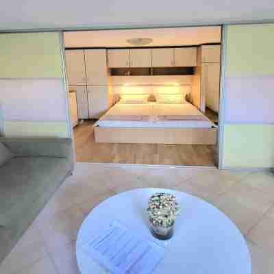 Green Terrace Apartment I Rooms