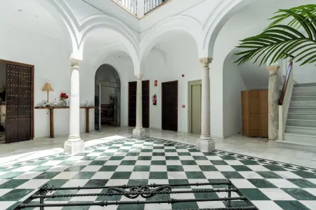 Casa Palacio Sanlúcar de Barrameda Отели в г. Санлукар-де-Баррамеда