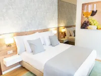 Casa Dona Edite Guesthouse Douro Hotels in Alijo