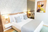 Casa Dona Edite Guesthouse Douro Hotels in Alijo