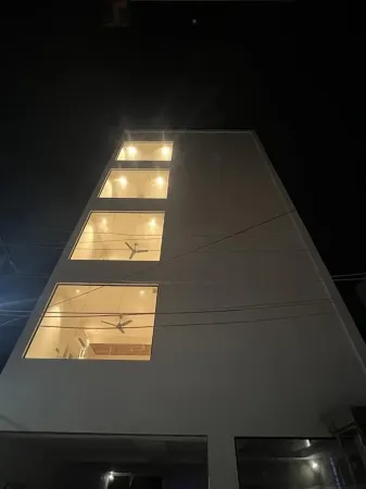 Hotel GMR Pearls Отели рядом с достопримечательностью «Sri Mukeshwara Swamy Temple, Sri Kalahasti»