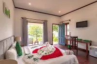 Santa Garden Resort Hôtels à : 