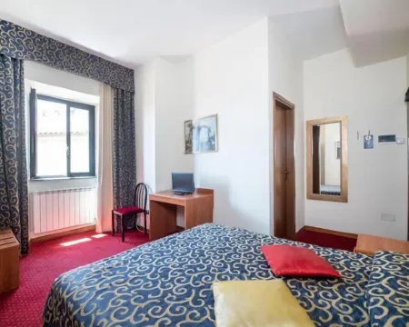 Hotel Italia & Lombardi Hotels in Montefiascone