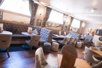 The County Hotel - breakfast