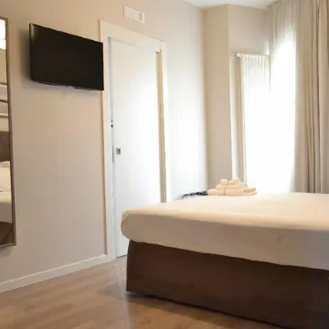 Gatto Bianco le Terrazze