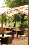Hôtel Etang des Reynats فنادق في Chancelade