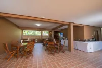 Traveller Lodge Ngapali by River Top - 旅館 - 早餐