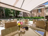 Romantic Luxury Rooms Hotel dekat Split City Centre