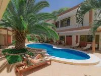 El Angolo Piura - Pools
