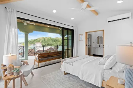 Stunning 3-Bd Beachside Home with Small Pool