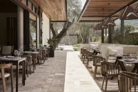 The Olivar Suites - Breakfast
