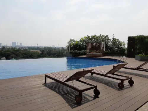 Cozy Living Studio Apartment at Springwood Residence - 3-Star