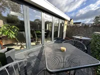 Number One Hundred Bed and Breakfast Hotels in Adamsdown