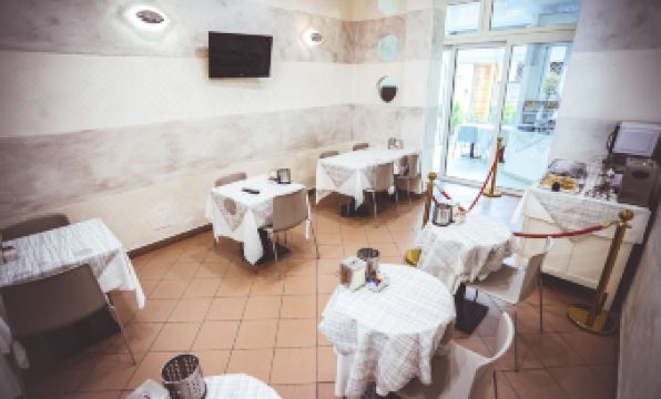 Marconi Apartment - Housity