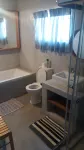 Room in Guest Room - 3 Single Bedroom in Farmhouse in Limpopo Province Hôtels à : Lephalale Local Municipality