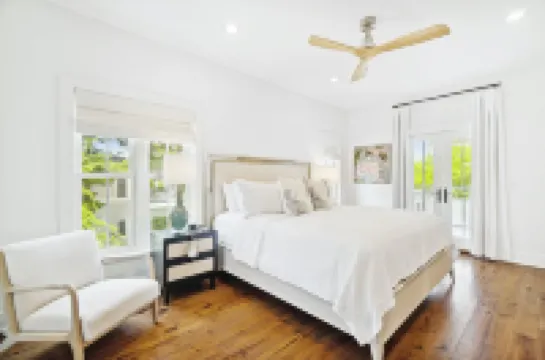 Magnolia Cottages by the Sea by PHG