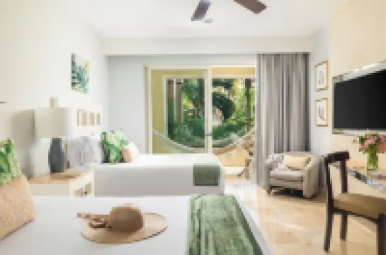 อีลีทวาเคชั่นคลับ โรงแรมใน