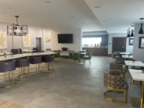 Comfort Inn & Suites Gallatin - Nashville Metro Hoteles en Gallatin