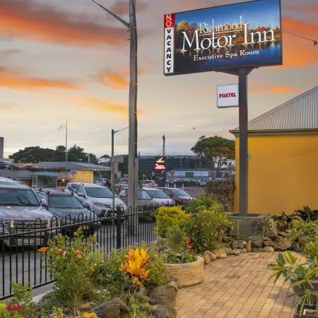 Richmond Motor Inn