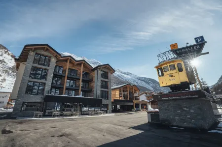 Hotel Porta Cervino Отели в г. Теш