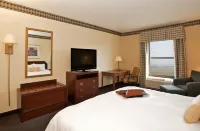 Hampton Inn Terre Haute - parking